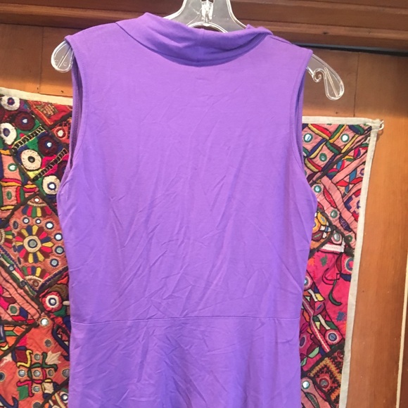 Tweeds sleeveless top. - Picture 5 of 5